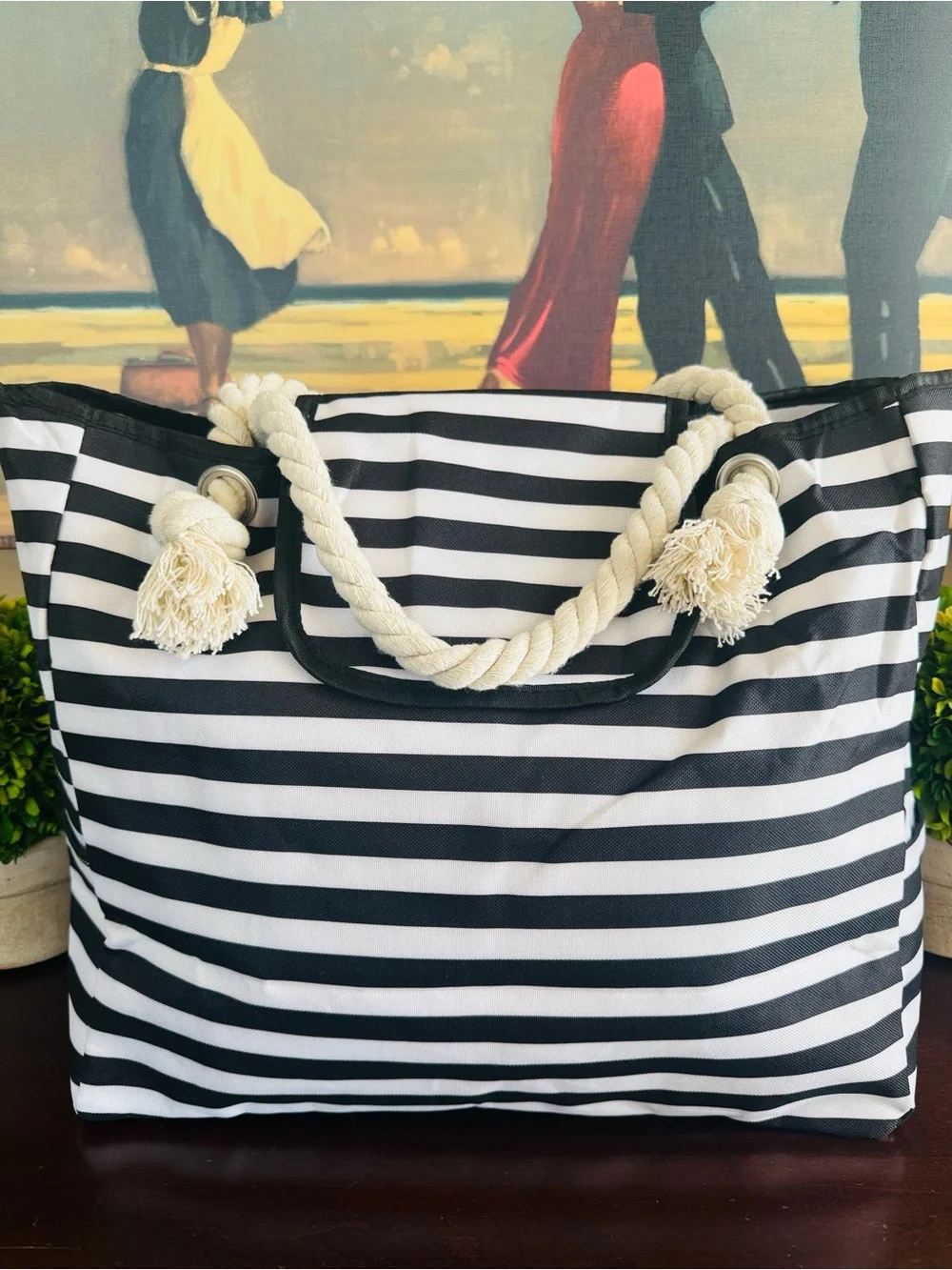 SPACIOUS BLACK AND WHITE STRIPED ROPE HANDLE WATERPROOF BEACH TOTE BAG 🌟NEW🌟